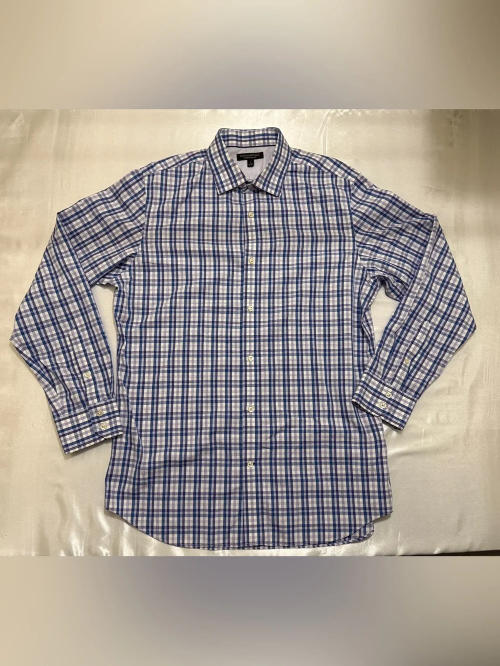 Banana Republic white/purple plaid button-up shirt in size L